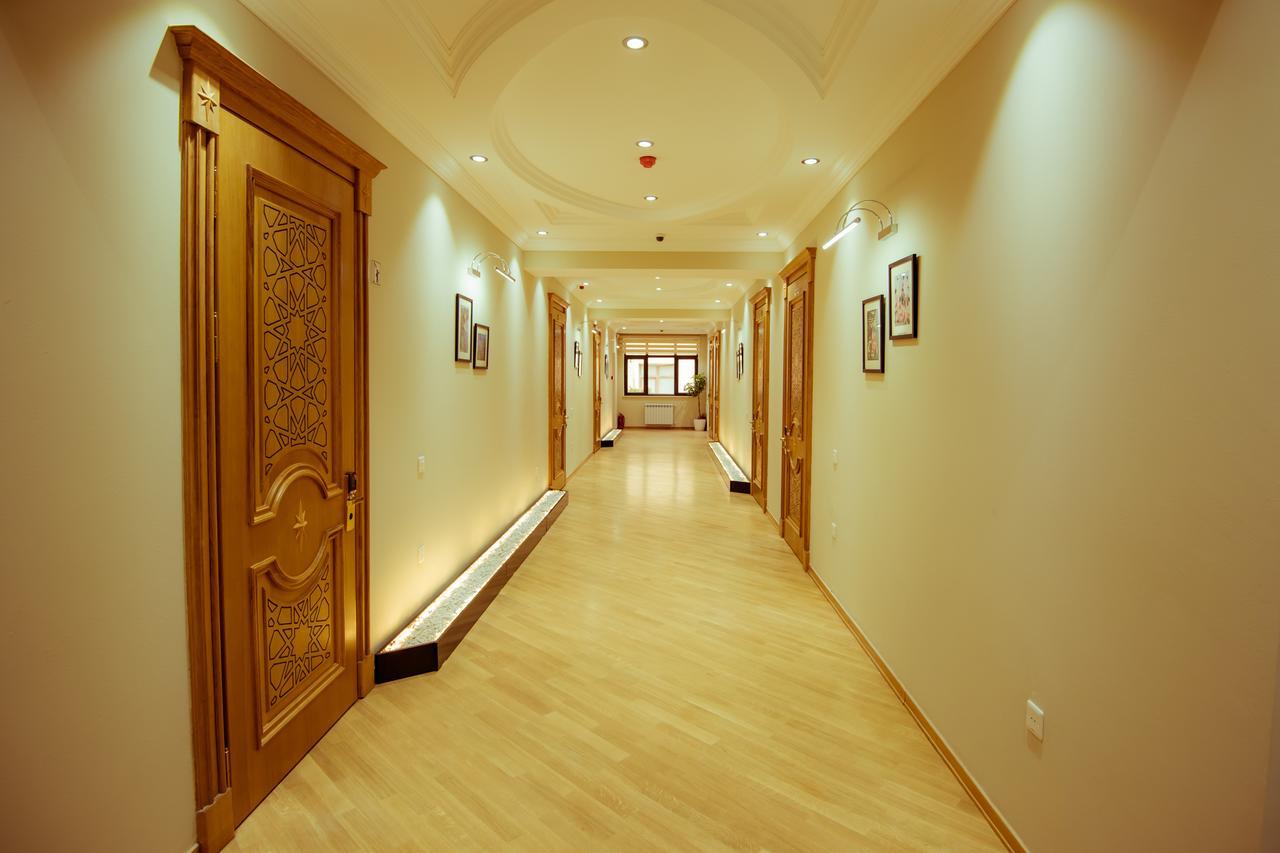 Feyu Hostel Baky Esterno foto