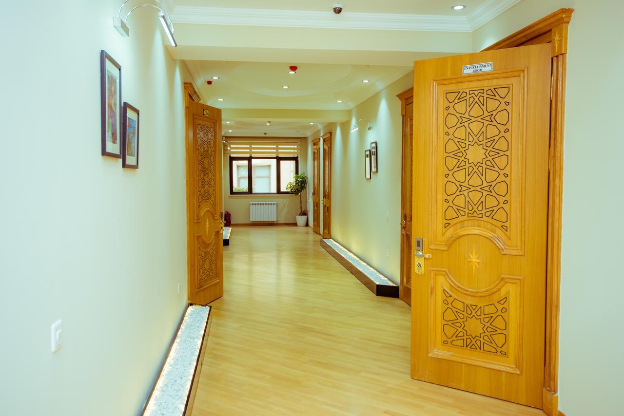 Feyu Hostel Baky Esterno foto